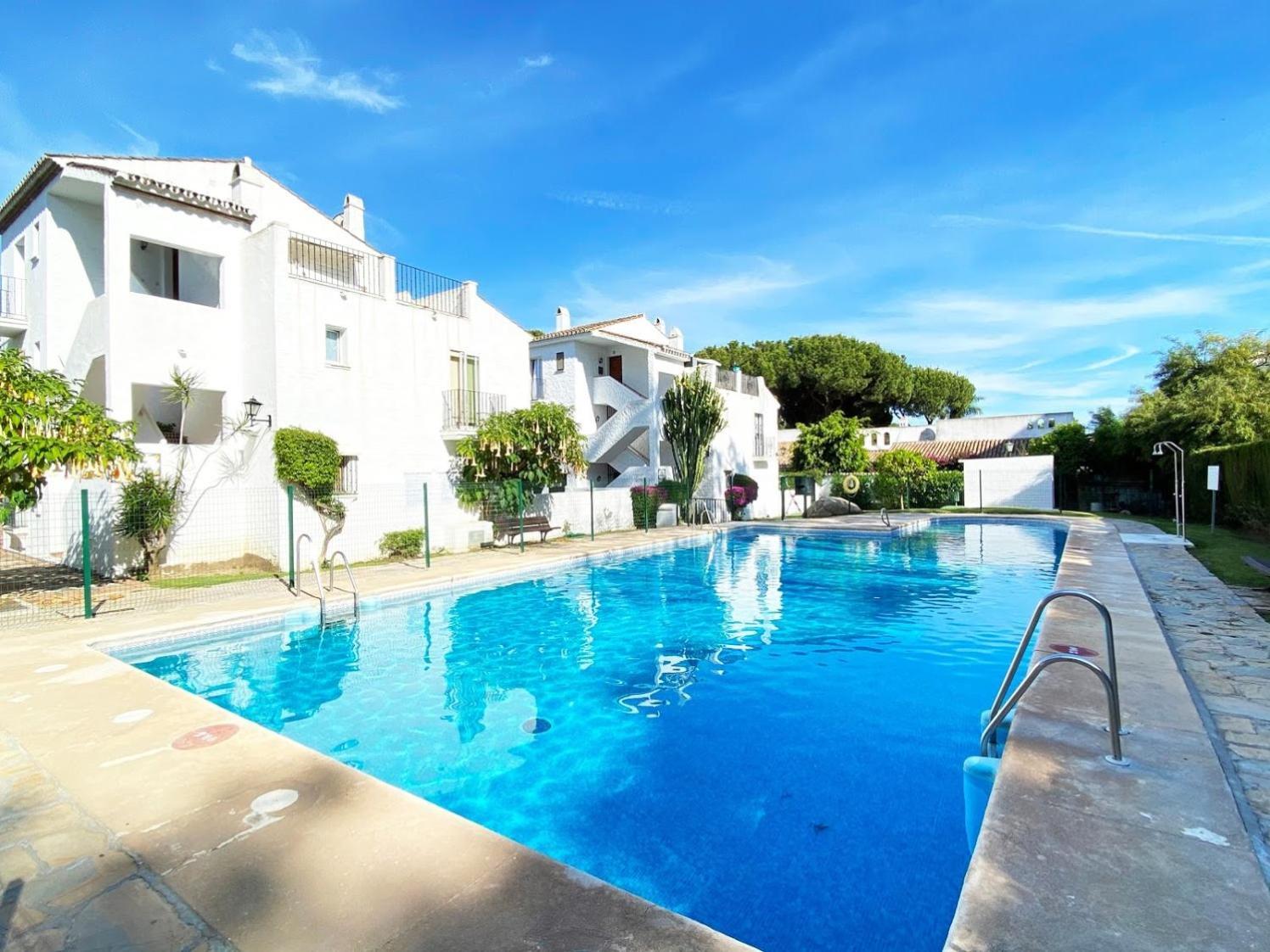 Tarifa Especial, Sin Aglomeraciones En Piscina Y Playa, Cerca De Puerto Banus エステポナ エクステリア 写真