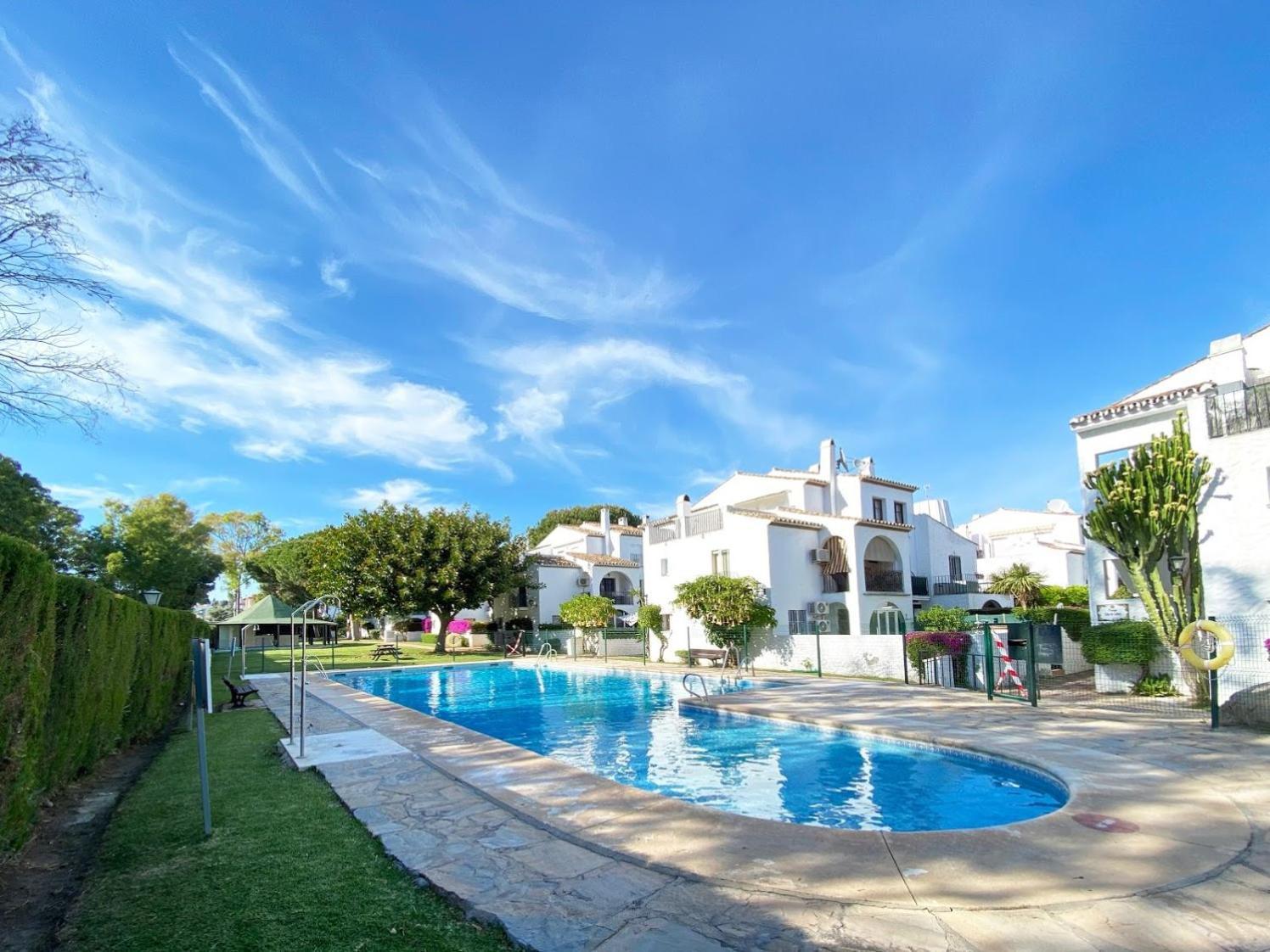 Tarifa Especial, Sin Aglomeraciones En Piscina Y Playa, Cerca De Puerto Banus エステポナ エクステリア 写真