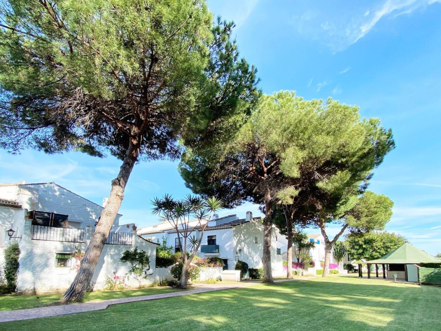 Tarifa Especial, Sin Aglomeraciones En Piscina Y Playa, Cerca De Puerto Banus エステポナ エクステリア 写真