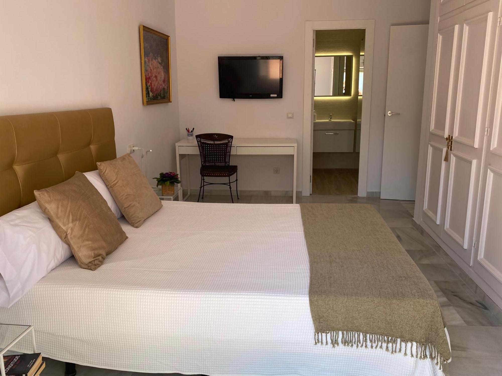 Tarifa Especial, Sin Aglomeraciones En Piscina Y Playa, Cerca De Puerto Banus エステポナ エクステリア 写真