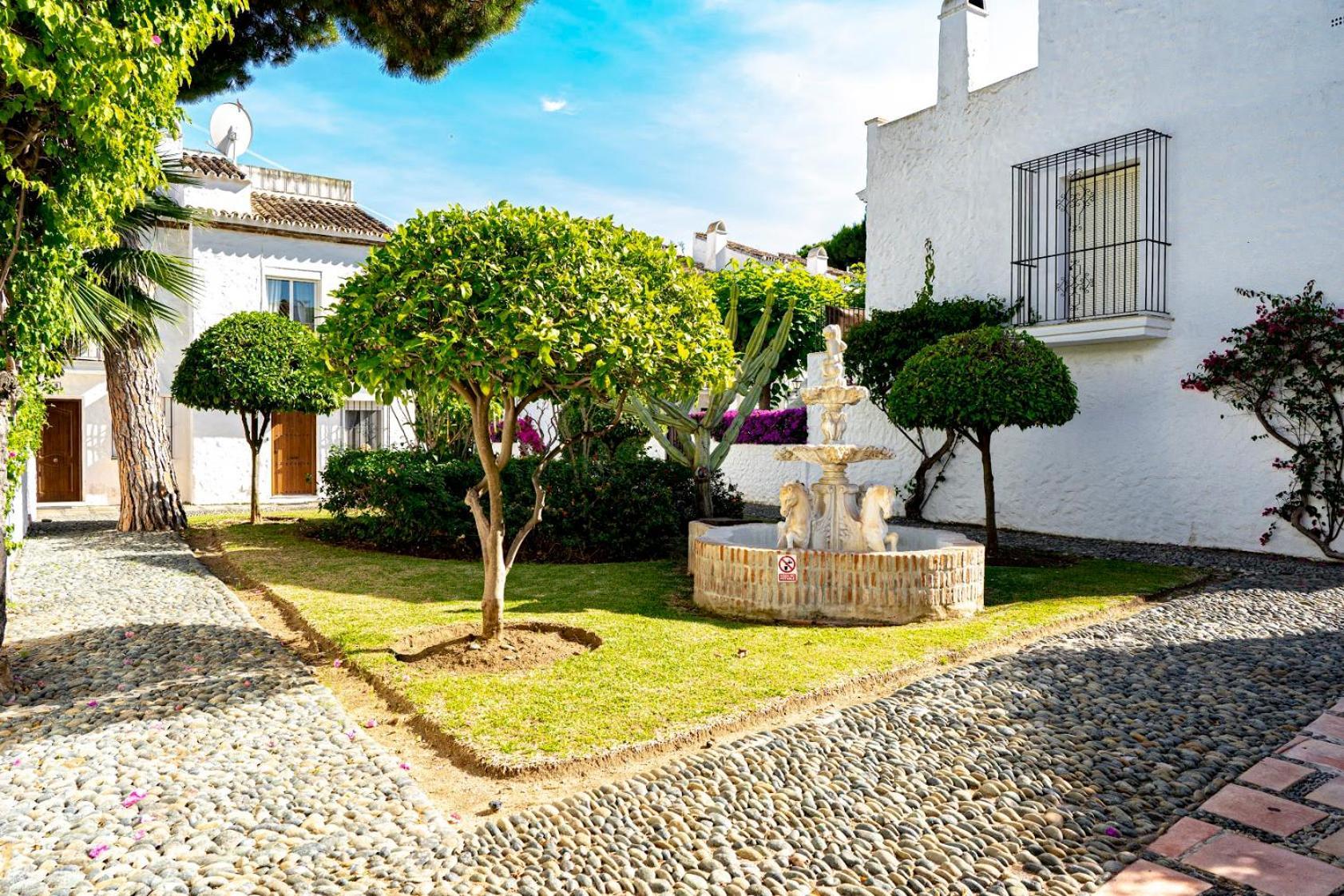 Tarifa Especial, Sin Aglomeraciones En Piscina Y Playa, Cerca De Puerto Banus エステポナ エクステリア 写真